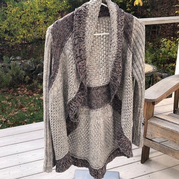 CAbi Sweaters - CAbi #910 Shadow Circle Sweater Cardigan size med